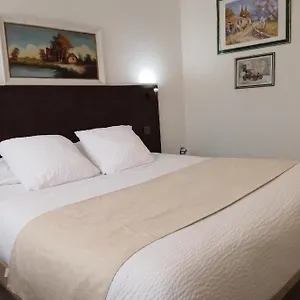 ** Hotel Logis Drom'sud Frankreich
