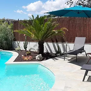  Hébergement de vacances Lavence